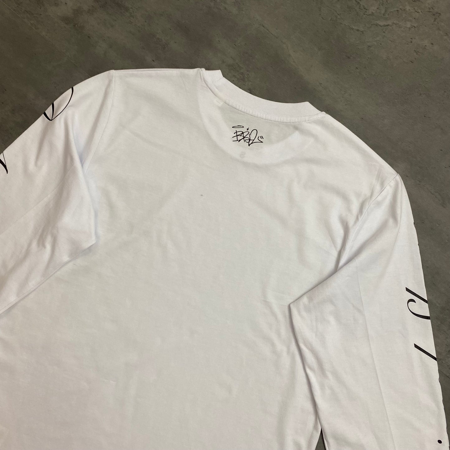 long sleeve 25 tee